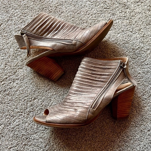 Paul Green Cayanne UK 6.5 / US 9 Brushed Smoke Metallic Peep Toe Ankle Bootie - Picture 1 of 6